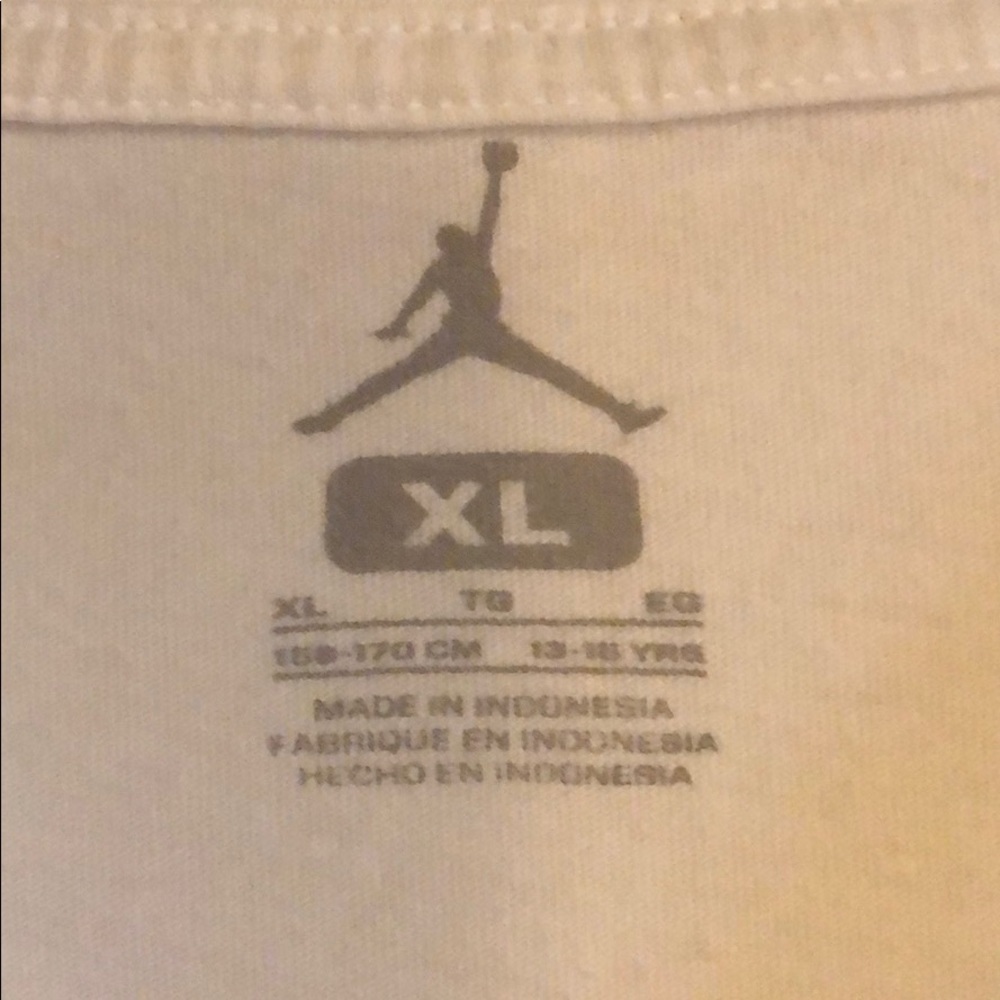 Nike Tee - Picture 3 of 3